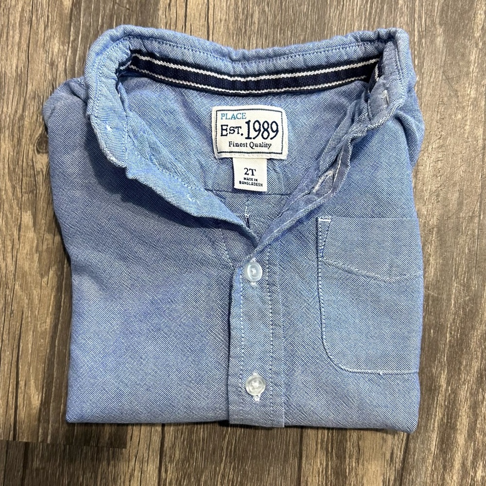 Kids 2T Children’s Place long sleeve blue button down